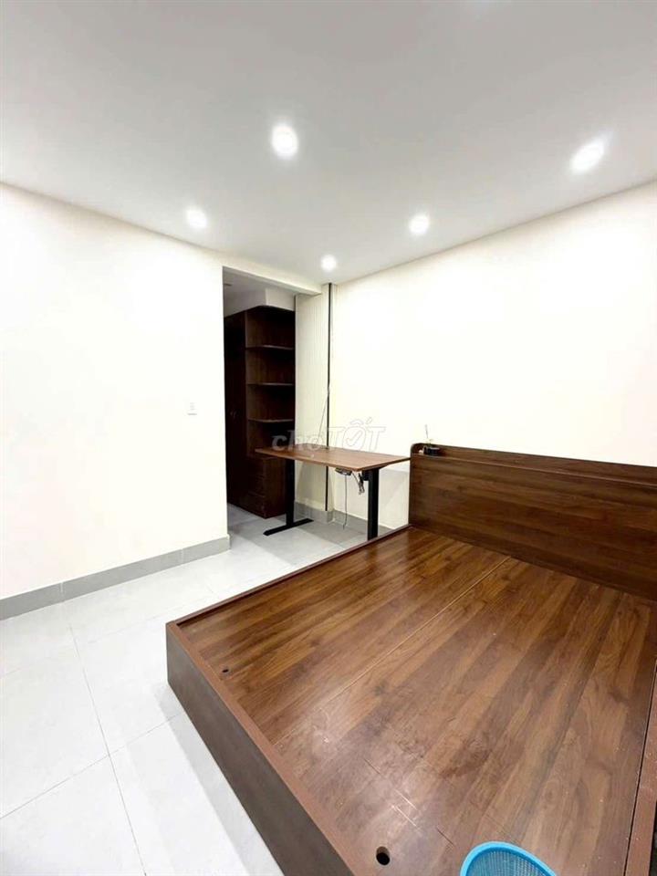 Nhà 4 phòng ngủ sổ hồng riêng ngay trung tâm nhà bè gần phú mỹ hưng