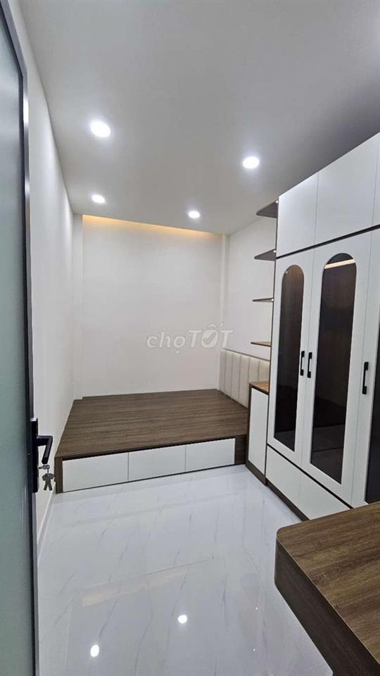 Nhà xây Mới gần quận 7 có phòng ngủ tầng trệt 3phong ngủ