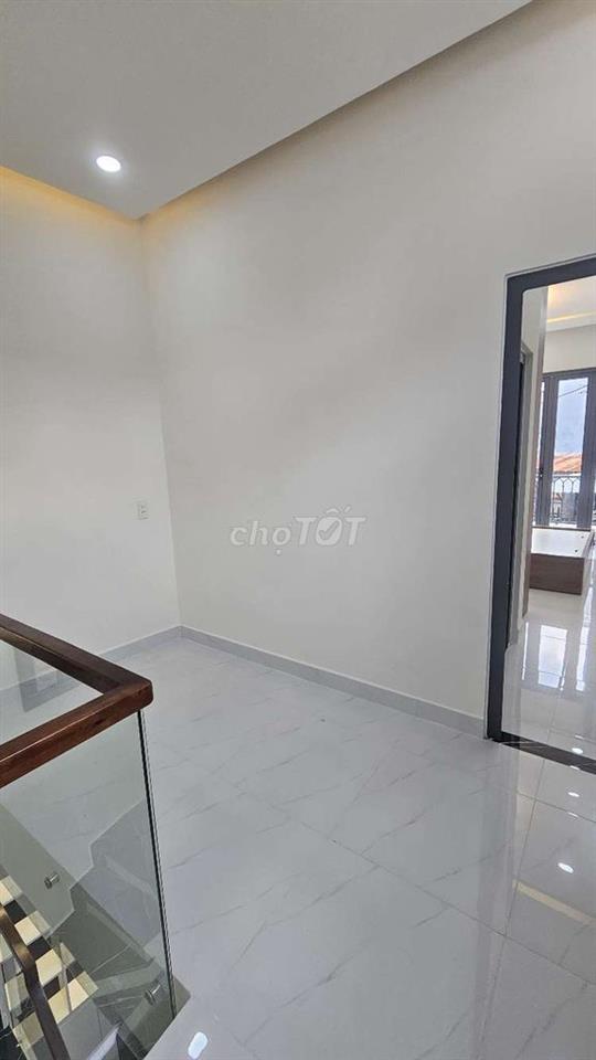 Nhà xây Mới gần quận 7 có phòng ngủ tầng trệt 3phong ngủ