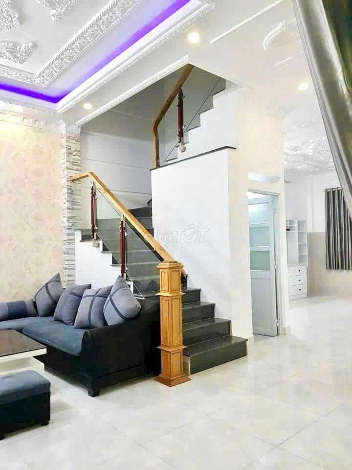 Nhà hẻm xe hơi khu an ninh sát q7 Thị trấn nhà bè.