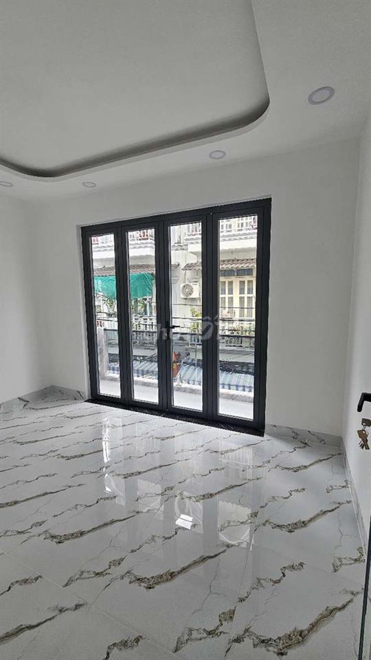 Nhà mặt tiền hẻm thông xe hơi Huỳnh tấn phát kết nối q7