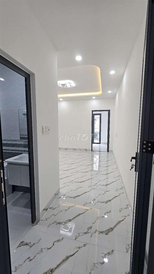 Nhà mặt tiền hẻm thông xe hơi Huỳnh tấn phát kết nối q7
