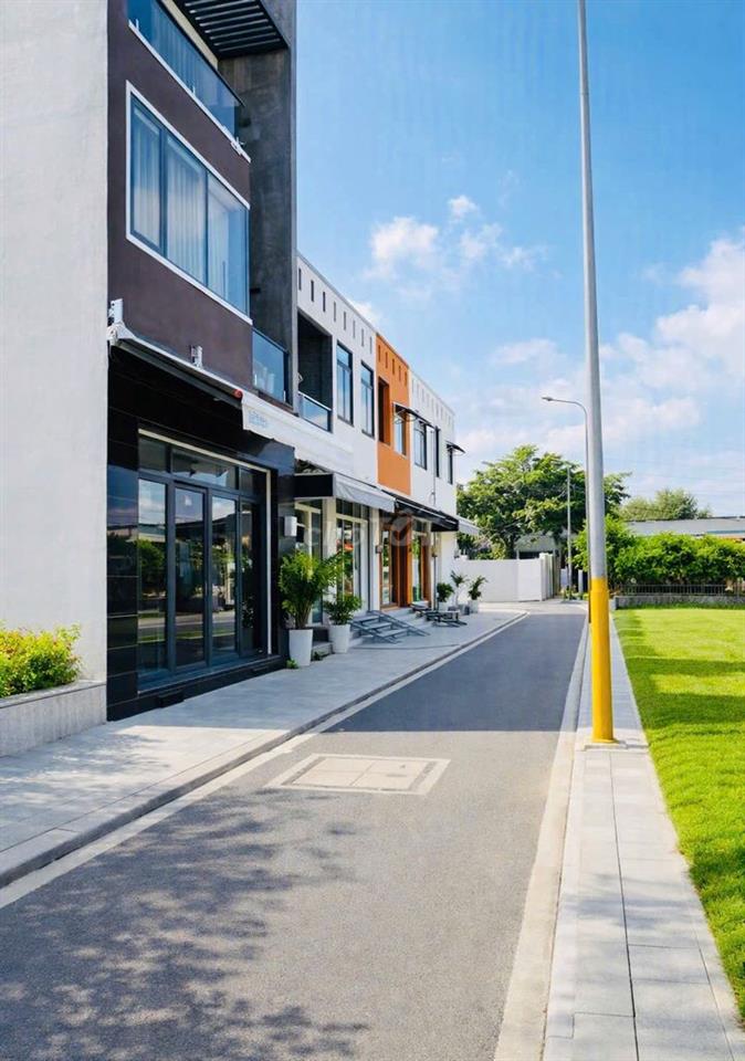 NHÀ 2 TẦNG Ở NGAY-HẺM XE HƠI - GẦN CHỢ PHÚ THUẬN - 51M2 - NHỈNH 5 TỶ 