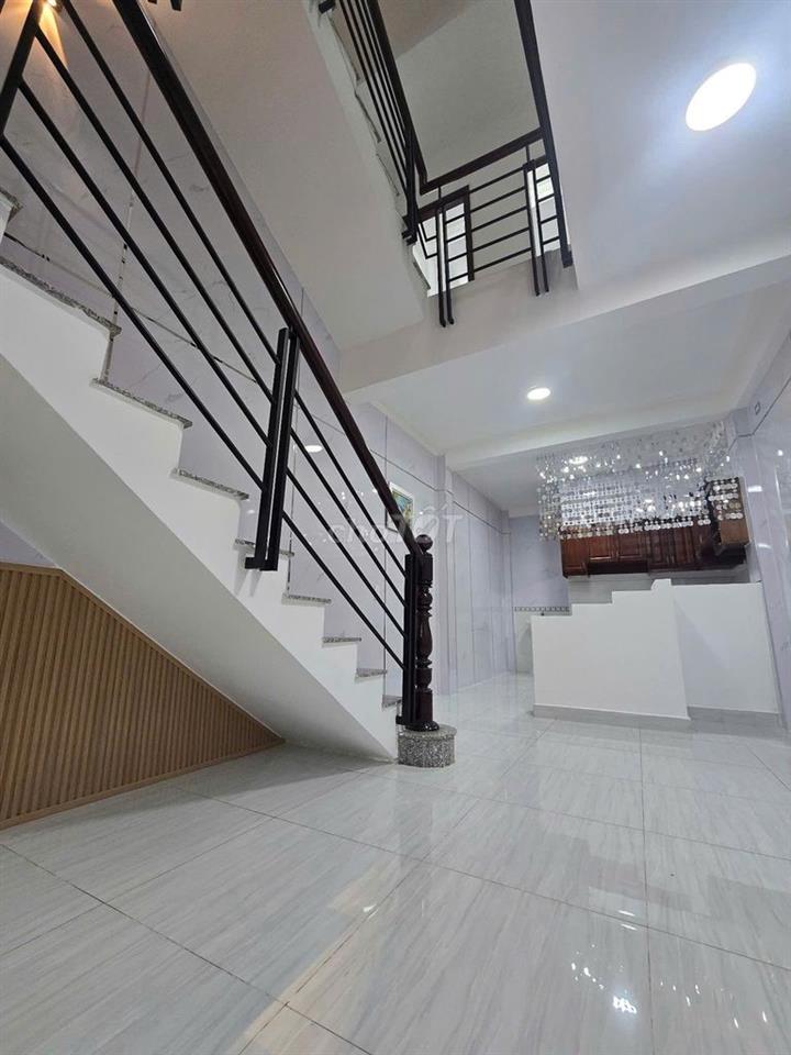 SIÊU PHẨM 3 TẦNG-CÓ 1 KHÔNG 2- HẺM XE HƠI-GẦN PHÚ MỸ HƯNG-43M2-5TỈ95
