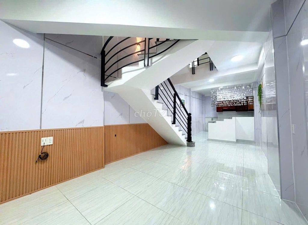 SIÊU PHẨM 3 TẦNG-CÓ 1 KHÔNG 2- HẺM XE HƠI-GẦN PHÚ MỸ HƯNG-43M2-5TỈ95