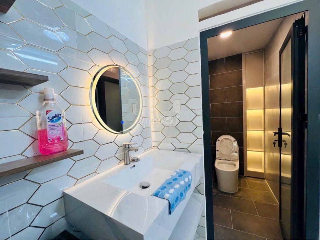 NHÀ 2 TẦNG - GẦN HIM LAM QUẬN 7 - CÓ PHÒNG TRỆT - 47M2 - NHỈNH 6 TỶ