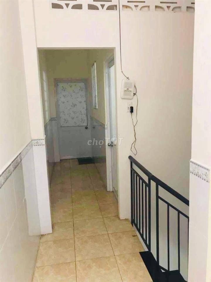 NHÀ 2 TẦNG – GẦN CHỢ PHÚ THUẬN – HẺM XE HƠI – 64M² – 6,7 TỶ