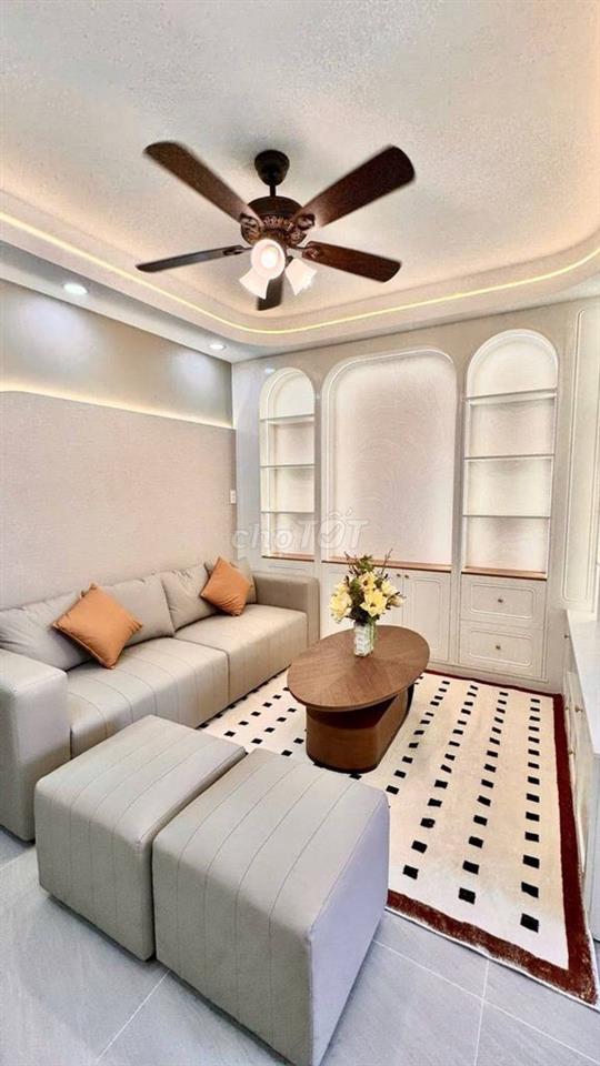 NHÀ 3 TẦNG - Ở NGAY - GẦN PHÚ MỸ HƯNG - 41M2 - NHỈNH 6 TỶ 