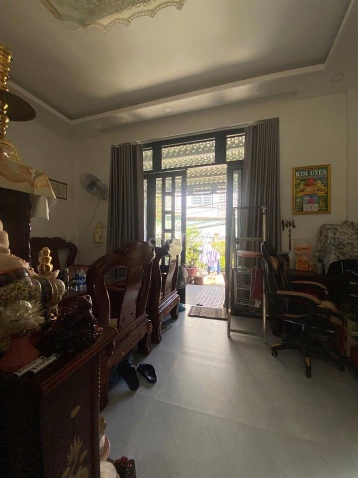NHÀ 2 LẦU 131m²– HẺM XE HƠI THÔNG – SÂN ĐẬU XE TRONG NHÀ – 7 TỶ