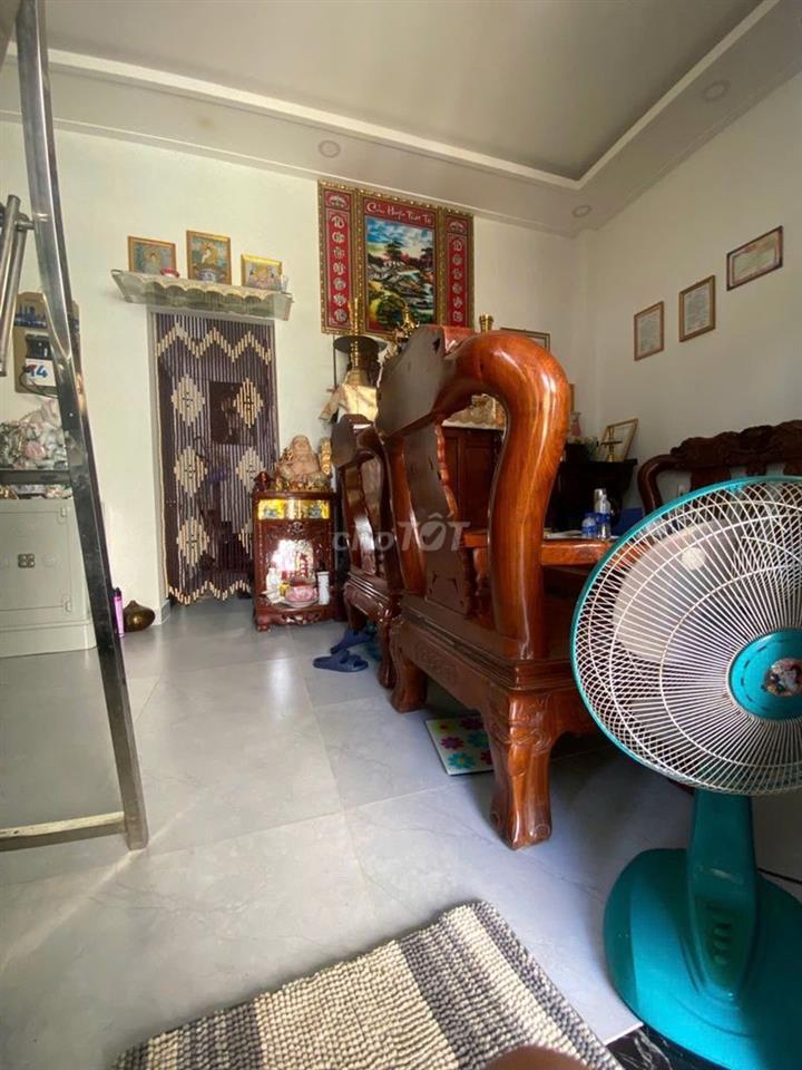 NHÀ 2 LẦU 131m²– HẺM XE HƠI THÔNG – SÂN ĐẬU XE TRONG NHÀ – 7 TỶ