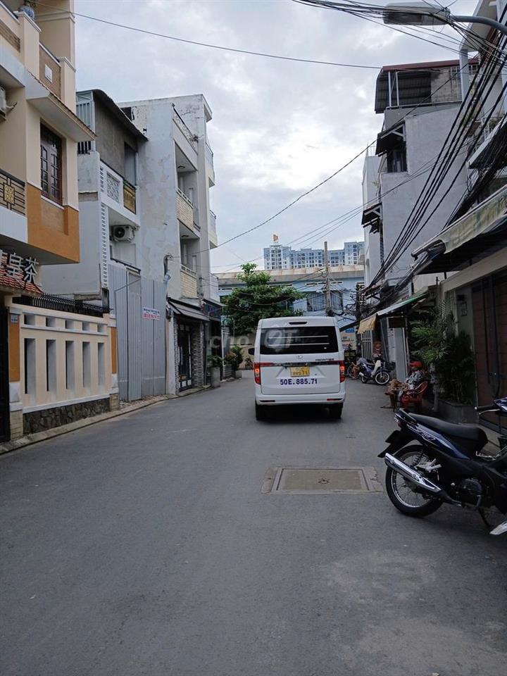 BÁN GẤP NHÀ HẺM XE HƠI LÊ VĂN LƯƠNG. Q7, 75M2 GIÁ HƠN 8 TỶ