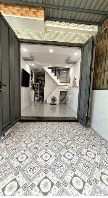 Nhà căn góc DT 3.2x15, 2 tầng, 5PN, 5WC, TXS, Q7, không QH, Giá 4.5 tỷ