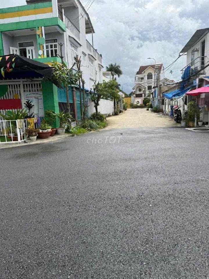 HOT LÊ VĂN LƯƠNG-133.3M2 -LÔ GÓC 2 MẶT TIỀN ĐƯỜNG NHỰA 20M - NHÀ 3 TẦ