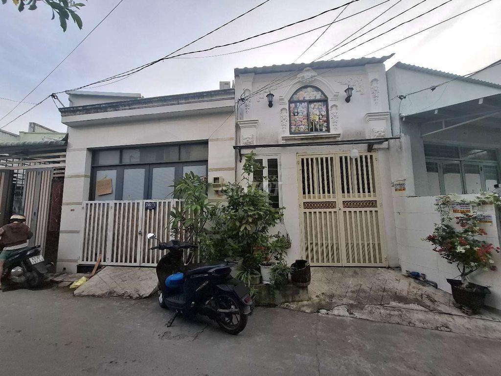 cần bán nhà ở gần Chợ Lô Đất, Nhà Bè