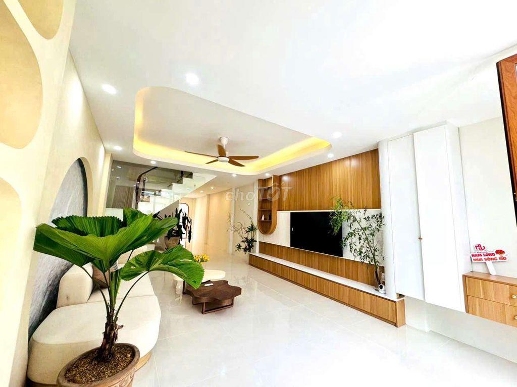 Nhà hai mới mặt tiền giáp phú mỹ hưng