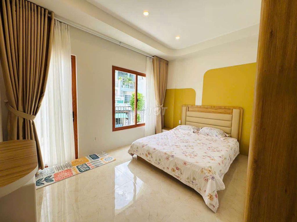 Nhà hai mới mặt tiền giáp phú mỹ hưng