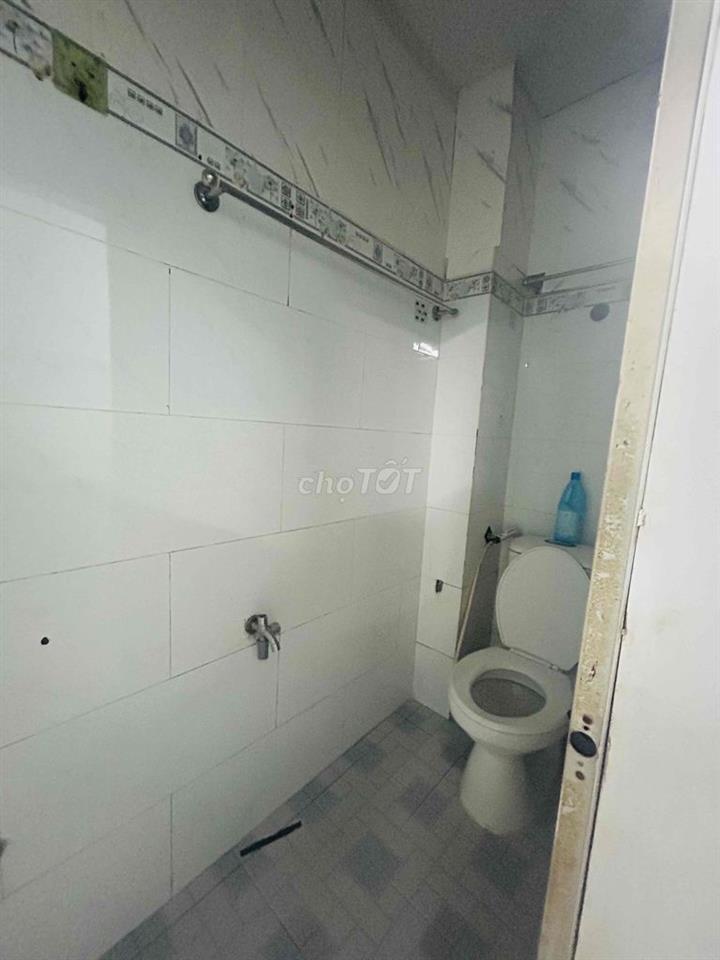 Cho Thuê nguyên căn 1 trệt 1 lầu Huỳnh tấn phát hẽm xe hơi