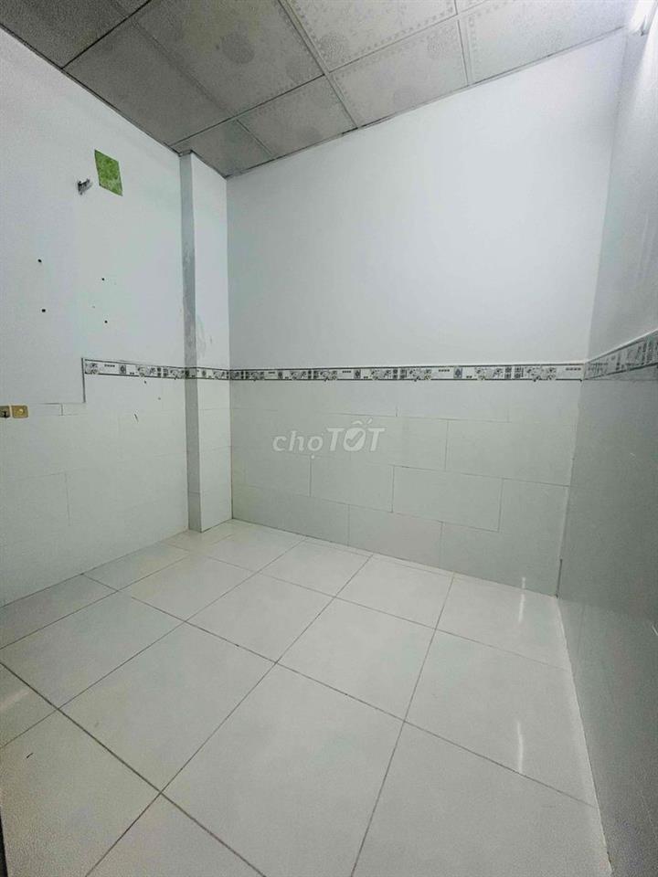 Cho Thuê nguyên căn 1 trệt 1 lầu Huỳnh tấn phát hẽm xe hơi