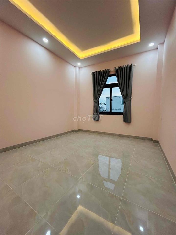 Cho Thuê Nguyên căn xe hơi đỗ cửa