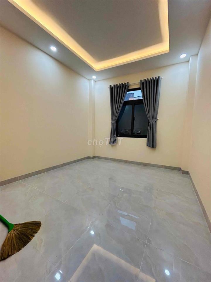 Cho Thuê Nguyên căn xe hơi đỗ cửa