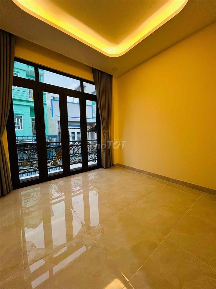 Cho Thuê Nguyên căn xe hơi đỗ cửa