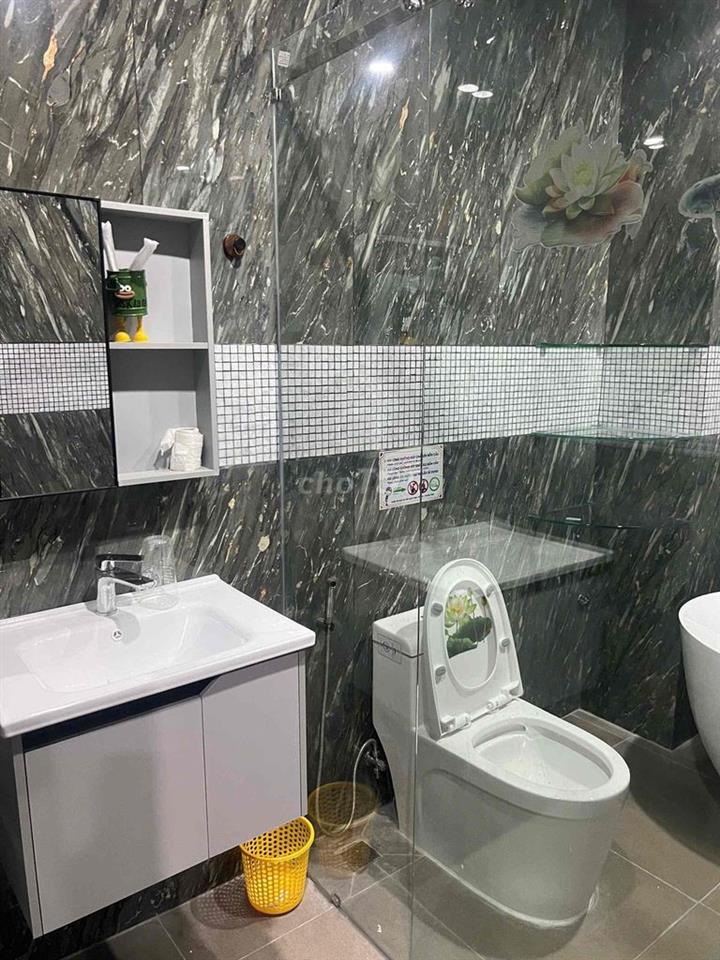 Cho Thuê Nguyên căn nhà mới nội thất cao cấp