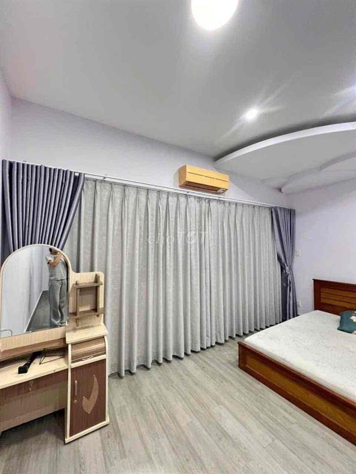 Cho Thuê Nguyên căn nhà mới nội thất cao cấp