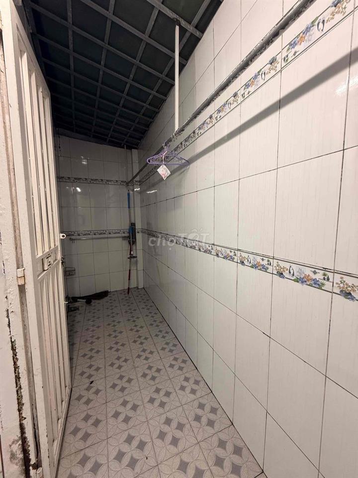 🟣🟣🟣🟣 NHÀ HẺM XE HƠI 5 x 16M Ở LIỀN GIÁ 8 🟣🟣🟣