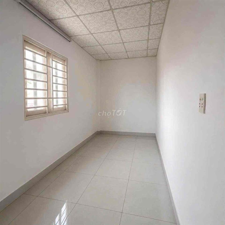 🟣🟣🟣🟣 NHÀ HẺM XE HƠI 5 x 16M Ở LIỀN GIÁ 8 🟣🟣🟣
