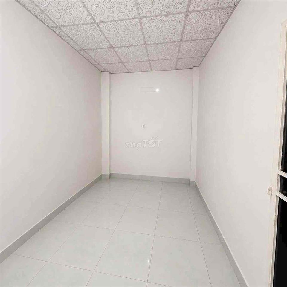🟣🟣🟣🟣 NHÀ HẺM XE HƠI 5 x 16M Ở LIỀN GIÁ 8 🟣🟣🟣