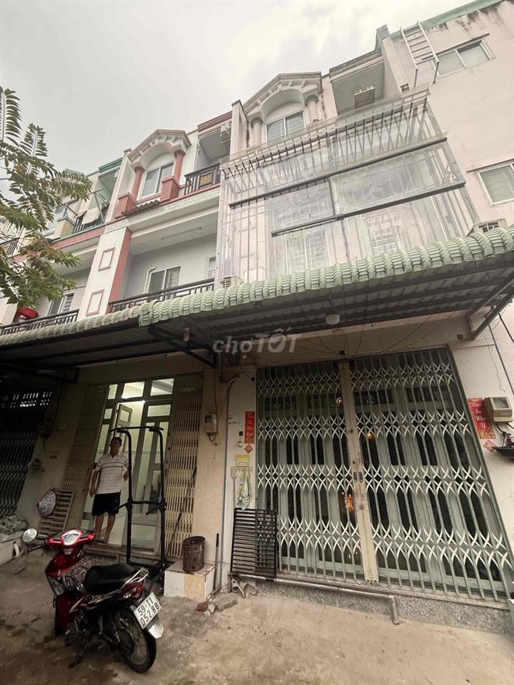 🟣🟣🟣🟣 NHÀ CÓ NỘI THẤT HẺM 96 KHO C Ở LIỀN 🟣🟣🟣🟣
