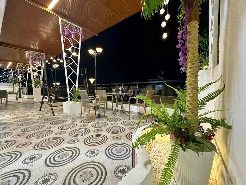 NHÀ MỚI CÓ THANG MÁY FULL NỘI THẤT Q7