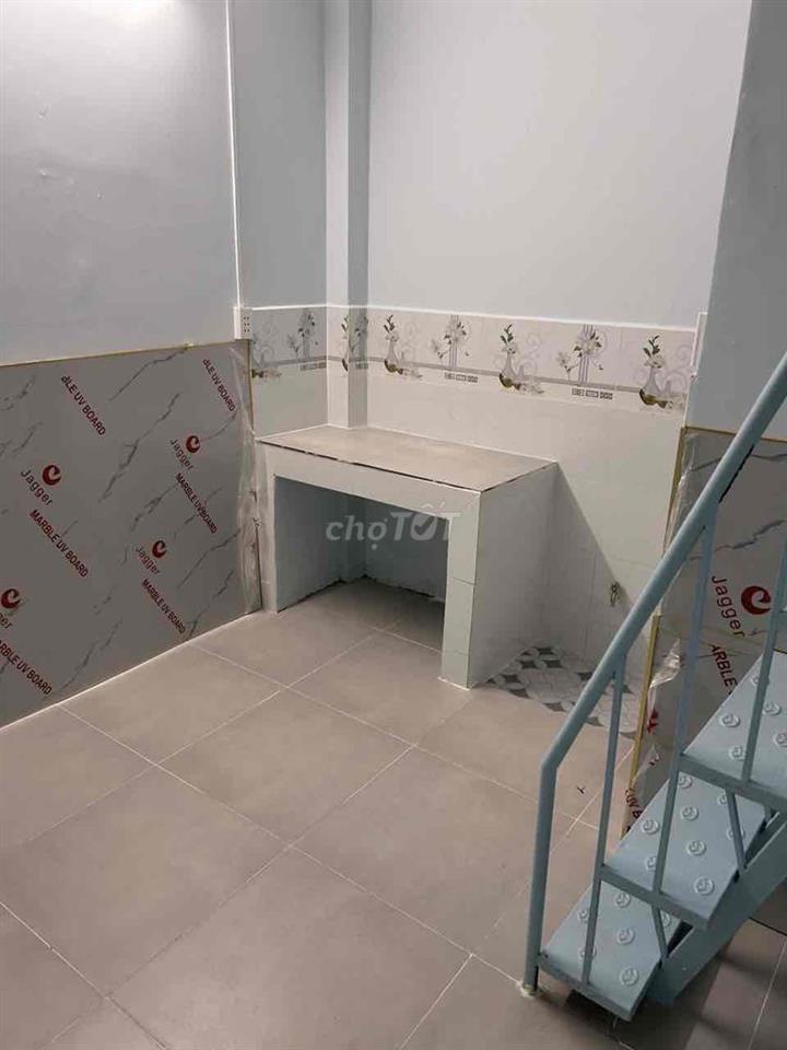 Nhà Mới để ở hoặc làm trọ 5 PN 6 Toilet ở Nhà Bè LH:***