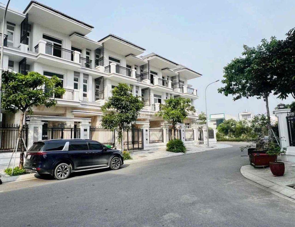 🇻🇳🇻🇳🇻🇳BIỆT THỰ CHO THUÊ NGUYỄN LƯƠNG BẰNG PMH Q7