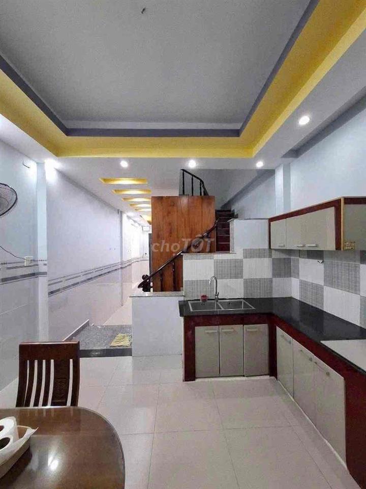 🇻🇳🇻🇳🇻🇳NHÀ NGUYÊN CĂN NỘI THẤT CƠ BẢN SÁT Q7
