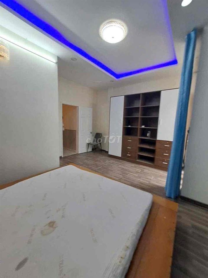 🇻🇳🇻🇳🇻🇳NHÀ NGUYÊN CĂN CÓ NỘI THẤT 4PN NHÀ BÈ