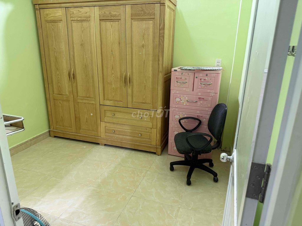 Cho thue nha nguyen can , đầy đủ tiện nghi