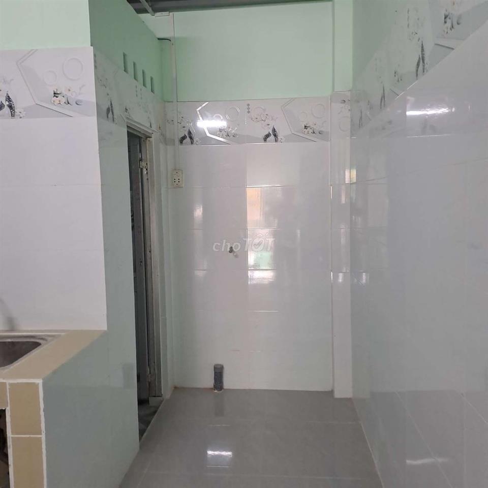 Cho thuê nhà nguyên căn mặt tiền đường NGUYEN BÌNH 