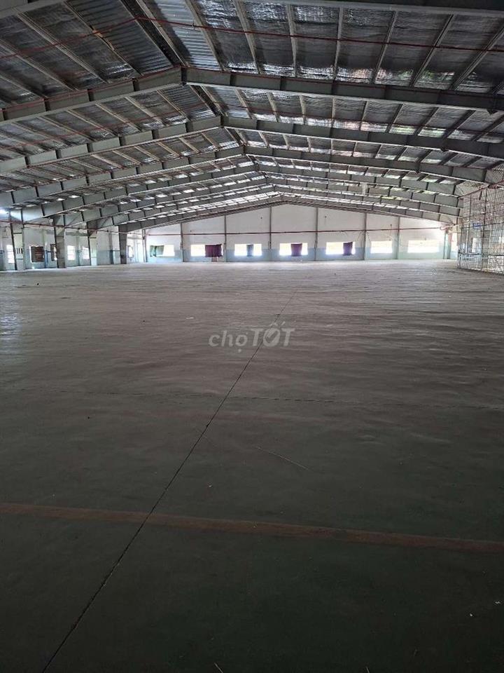 Cho Thuê Mặt Bằng Kinh Doanh Kho 2000m2