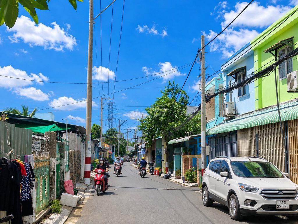 Còn 1 lô đất gần MT Lê Văn Lương, 7x25m, sổ riêng, chốt nhanh 4.3 tỷ