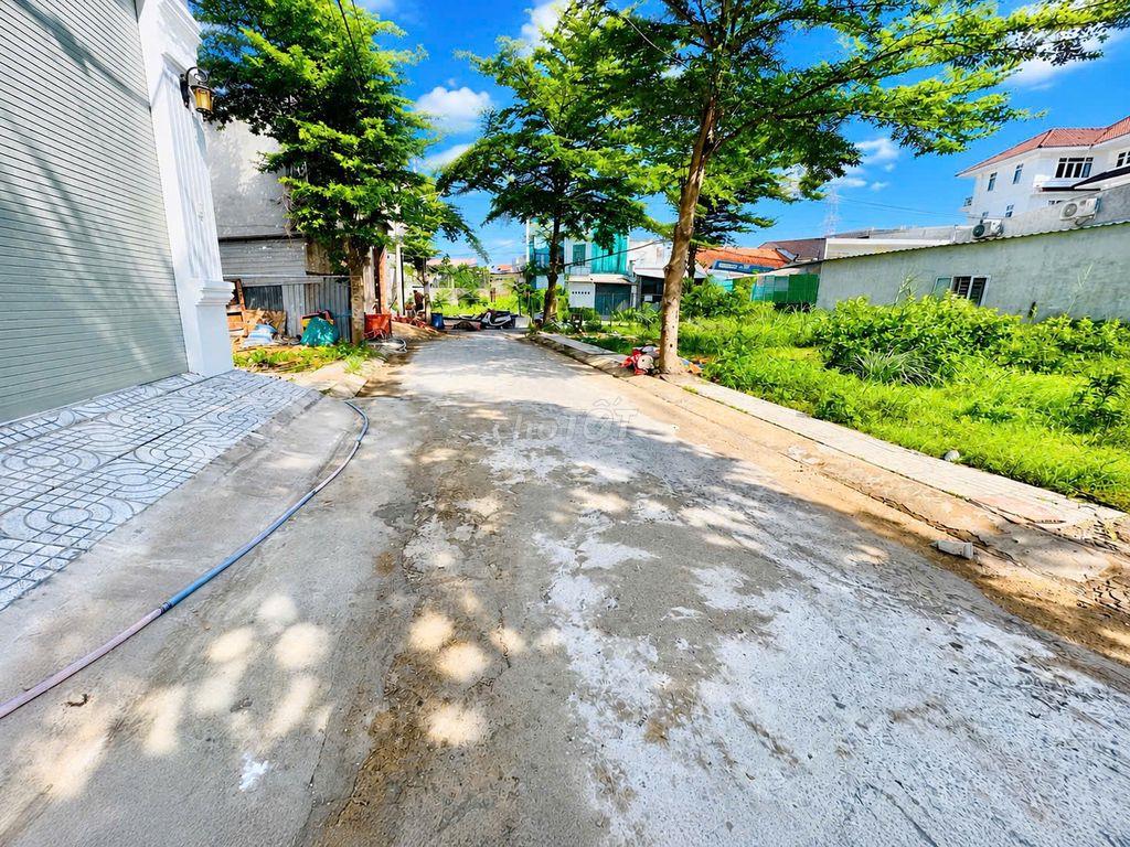 BÁN ĐẤT 80M2 - GIÁ 3,78TỶ - GẦN  MT NGUYỄN BÌNH - HXH - GPXD CHÍNH QUY
