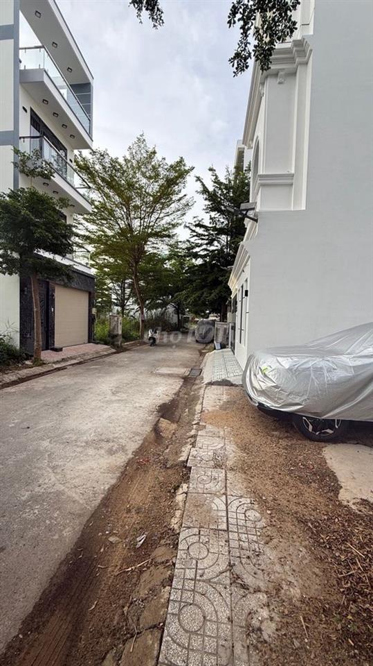 ĐẤT ĐẸP QUẬN 7 - HTP - NGANG 7M HẺM XE HƠI ĐẬU TRƯỚC CỬA
