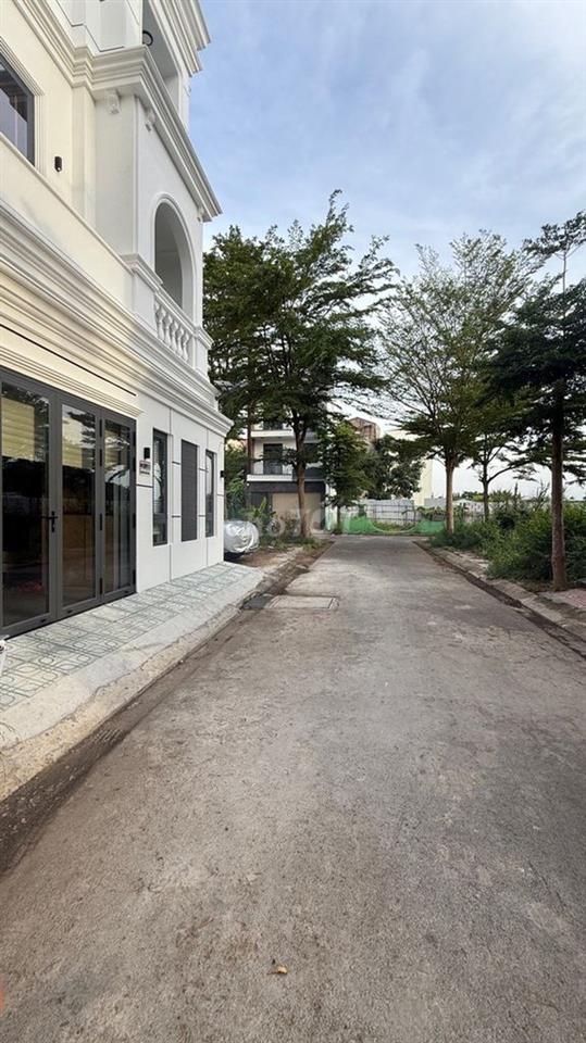 ĐẤT ĐẸP QUẬN 7 - HTP - NGANG 7M HẺM XE HƠI ĐẬU TRƯỚC CỬA