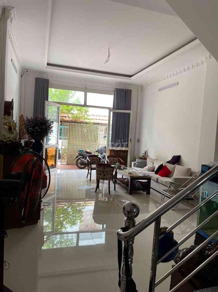 NHÀ BIỆT THỰ HẺM - PHẠM HỮU LẦU - QUẬN 7 - GIÁ: 5.2TY