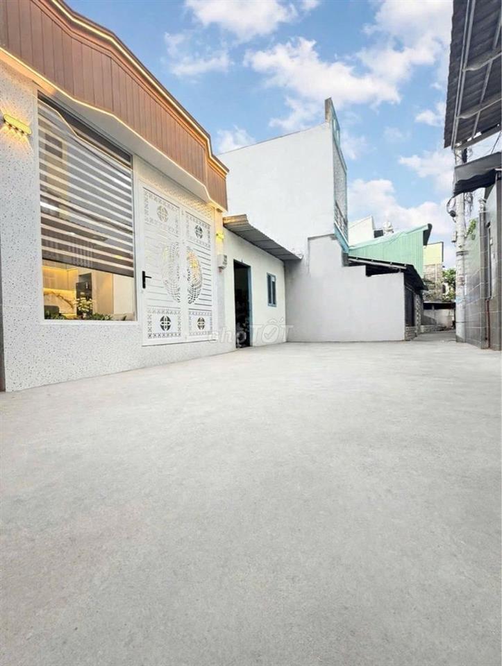 Nhà cấp 4 56m2 Ô tô tới cửa Hẻm 5m SHR Chỉ 3,999 tỷ KHO B Nhà Bè