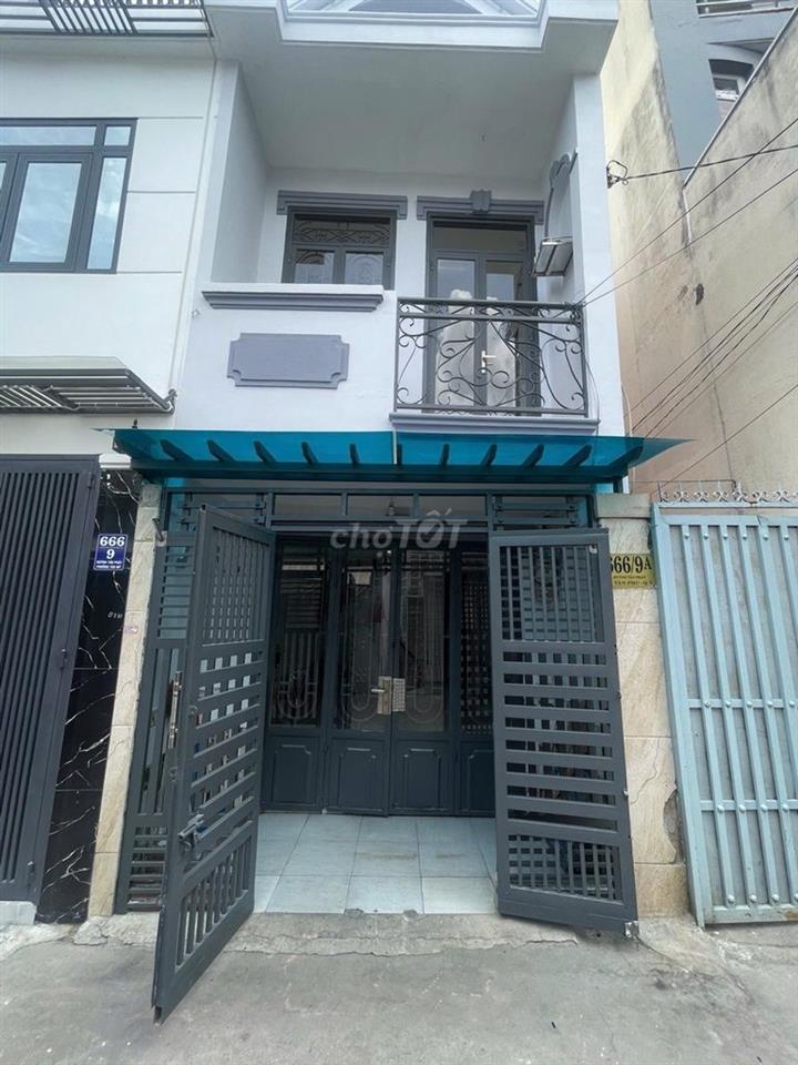 3,65 tỷ có nhà 2 tầng sát Phú Mỹ Hưng - Huỳnh Tấn Phát Hẻm 4m SHR