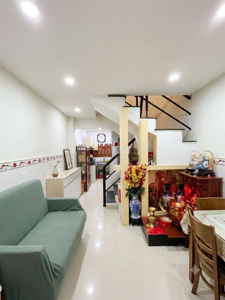 🔥 **BÁN NHÀ QUẬN 7 – 3 TẦNG – 3PN – SHR – GIÁ 2,8 TỶ TL**