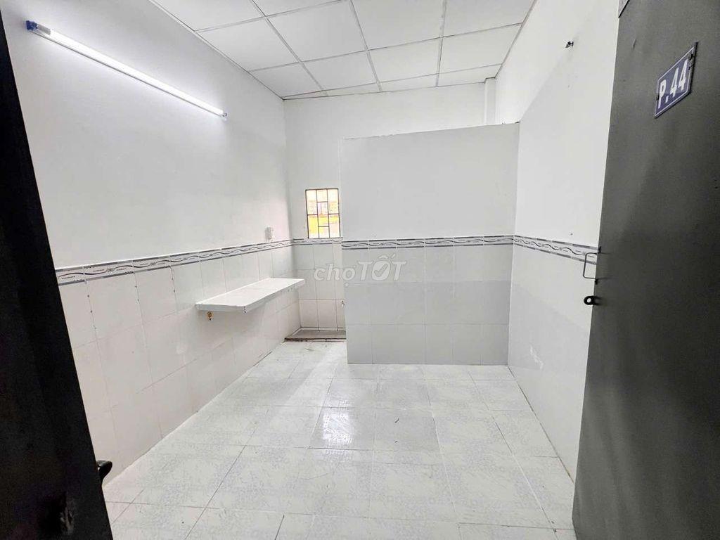 TRỌ GIÁ RẺ NHẬN XE ĐIỆN KẾ BÊN LÂM VĂN BỀN