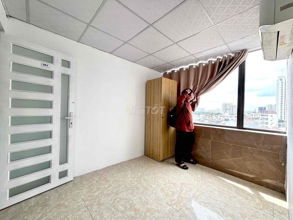 Phòng Cửa Sổ To Kế bên TDT OU Nguyễn Hữu Thọ Lotte