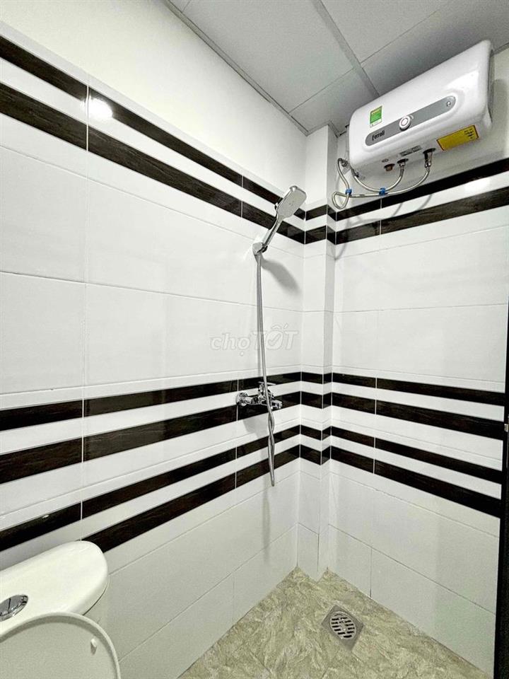 Chính Chủ Thuê Phòng Siêu Rộng Full NT có Sân - Kế Bên Lotte TDT Rmit
